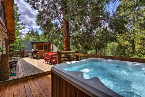 Remodeled Idyllwild Cabin with Hot Tub, Forest Views