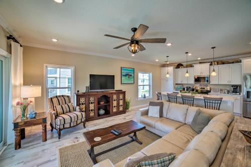 Beach Resort Townhome on Arnold Palmer Golf Course