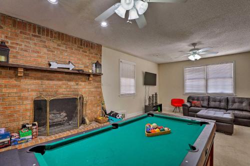 Mt Pleasant House with Screened Patio and Pool Table!