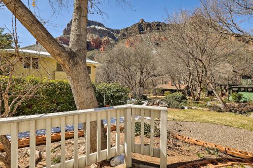 Tranquil and Scenic Sedona Home by Oak Creek Canyon!