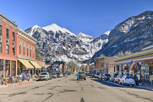 Bright Downtown Telluride Condo - Steps to Lift!