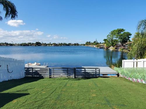 3/2 Lake House - Water Activities And Docking Area 2