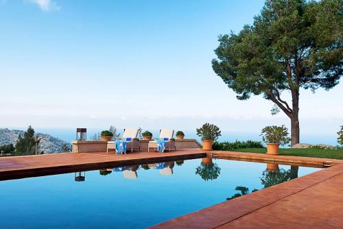 Rent Your Luxury 4 Bedroom Villa, Mallorca Villa 1017