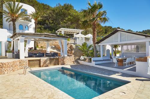 Rent Your Luxury 5 Bedroom Villa, Ibiza Villa 1064