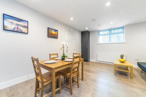 Kentish B Family Size Central Two Bedrooms Apartment in Kentish Town