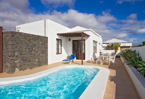 Villa Lise - 3 Bedroom private pool child friendly