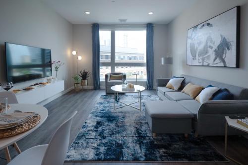 Luxury Furnished Apartments by Hyatus Downtown at Yale