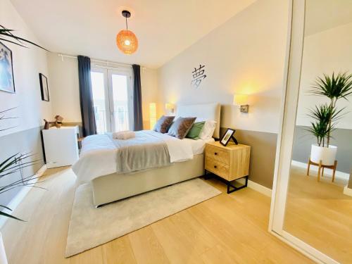 NEW Luxury 3-bed Apartments In The Heart Of The Olympic Park