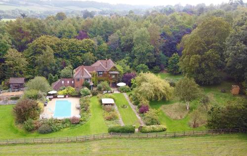 The Limes Country House with Heated Pool & Hot Tub