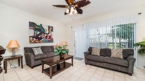 Beautiful 3 Bed Town Home with South Facing Pool, Kissimmee, Statele Unite ale Americii