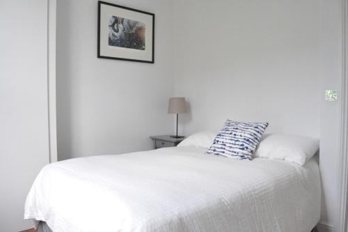 Bright 1 Bedroom Flat Perfect for City Getaway