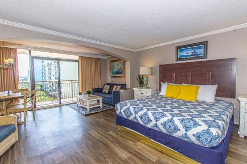 Ocean View King Suite with Beautiful Decor Caravelle Resort 510 Sleeps 4 Guests