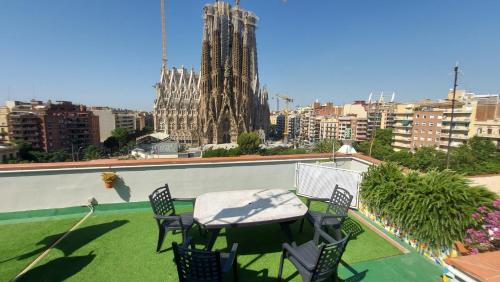 Gaudi's Nest Apartments