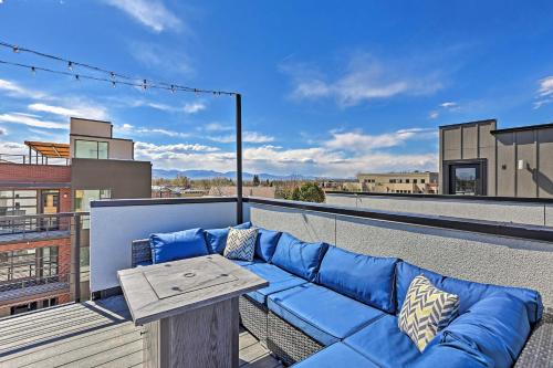Modern Townhome with Rooftop and Mountain Views!
