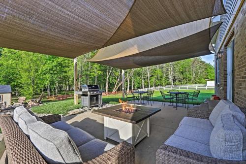 Spacious Family Home with Fire Pits, Large Yard