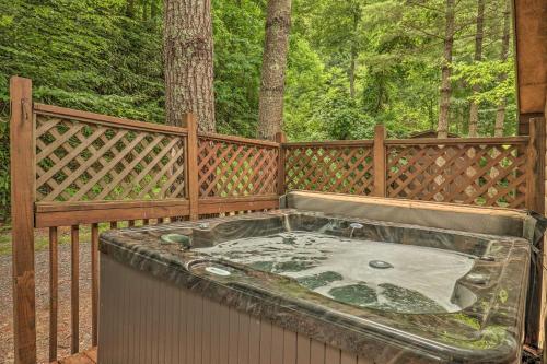 Chic Maggie Valley Cabin with Deck and Private Hot Tub