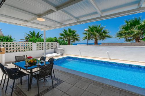 Wonderful villa in Sueño Azul with private pool