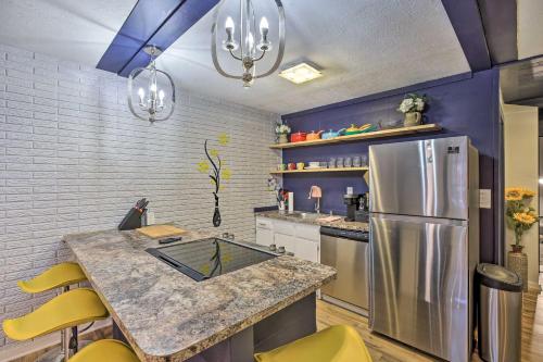 Modern Louisville Condo about 8 Mi from Downtown!