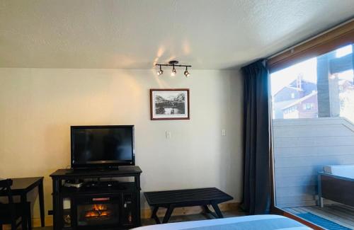 Flurry by AvantStay - Tahoe Donner Home Perfect for Families or Friends!