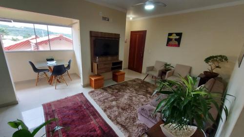 Apartamento Novidade na Booking.com Apartamento amplo de 3 dormitórios, decorado. Menor preço em Apartamento Novidade na Booking.com Apartamento amplo de 3 dormitórios, decorado.