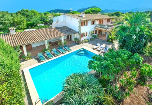 Relax in Surpreme Villa La Font with Big Pool