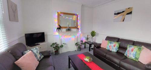 Very spacious two bedroom converted apartment in East Croydon