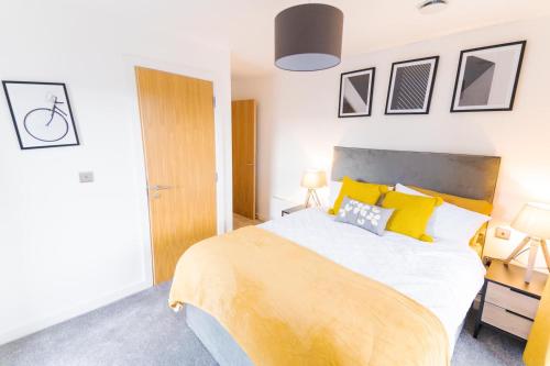 Exquisite Cosy 2-Bed Apartment in Salford