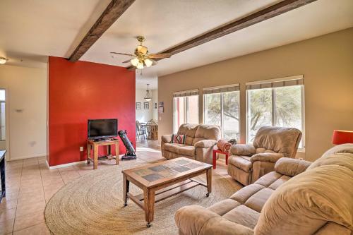 Borrego Springs Stargazing Home with Mtn Views