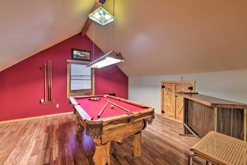 Luxe Waynesville Cabin Game Room and Mtn Views