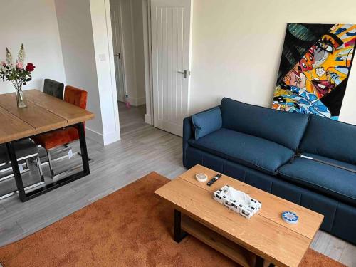 Lovely 3 Bedroom Apartment in Notting Hill London