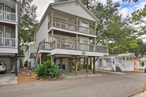 Ocean Lakes Home with Deck, Grill, and Pools!
