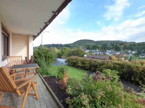 Cosy Apartment in Mullenborn with Terrace