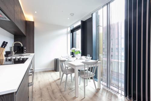 Ultra chic and Modern Two Bedroom Duplex Penthouse in Manchester City Centre