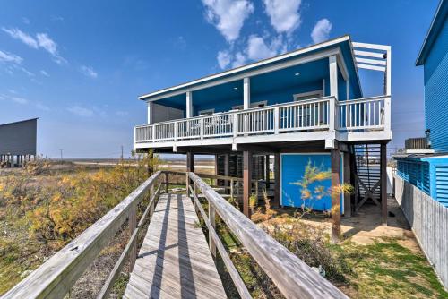 Vibrant Oceanfront House with Private Beach!
