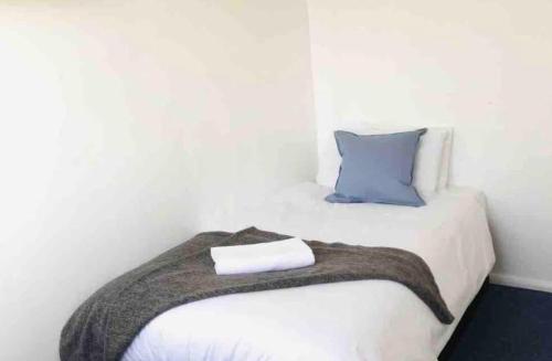 Arbnb at Comfy Sleep Guest House Self Catering Private Bedrooms