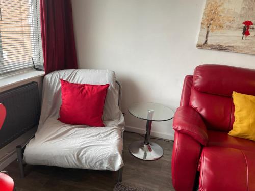 Eastfield Mews 3 Beds up to 4 guests Free WiFi and Parking