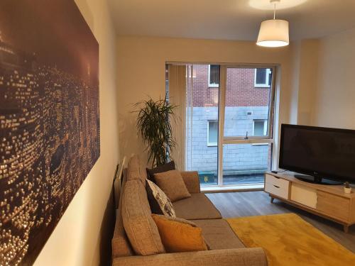 Stylish 2-Bed Apartment in Manchester City Center