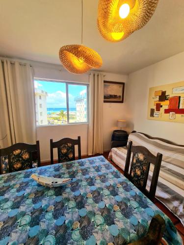 Apartamento Ideal para viagem em dupla Beira-mar Transfer (aeroporto) Rive Gauche Praia do Forte Cabo Frio Menor preço em Apartamento Ideal para viagem em dupla Beira-mar Transfer (aeroporto) Rive Gauche Praia do Forte Cabo Frio