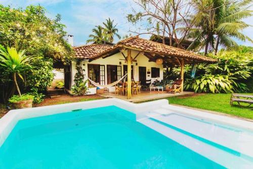 Villas Novidade na Booking.com Beira-mar Praia da Feiticeira - Charm & peace 200mt from the beach Menor preço em Villas Novidade na Booking.com Beira-mar Praia da Feiticeira - Charm & peace 200mt from the beach