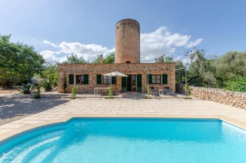 YourHouse Moli den Xarop, quiet villa in the countryside with private pool