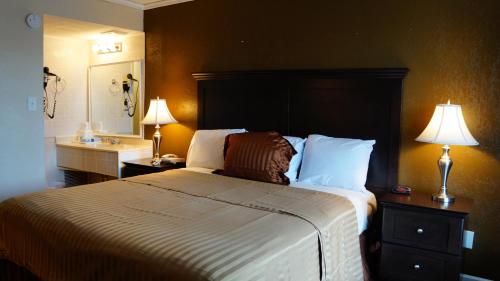 Americas Best Value Inn & Suites Kansas City