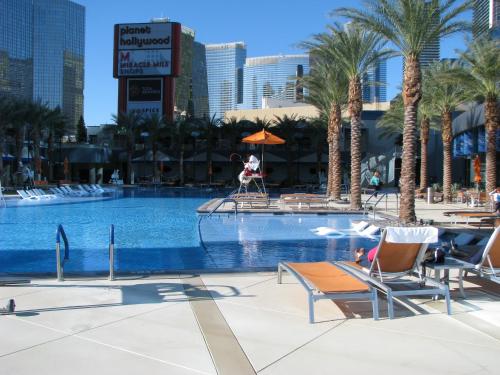 Suites at Elara Las Vegas Strip-No Resort Fees