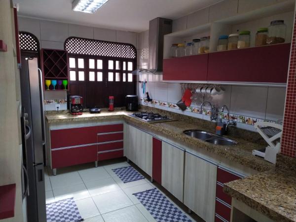 Una cocina o zona de cocina en Casa temporada em Natal