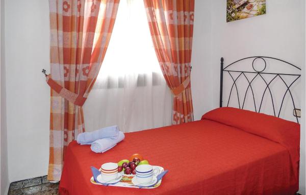Pierna o camas de una habitación en Preciosa casa en Torrox, Mlaga con WiFi, Piscina exterior y Piscina