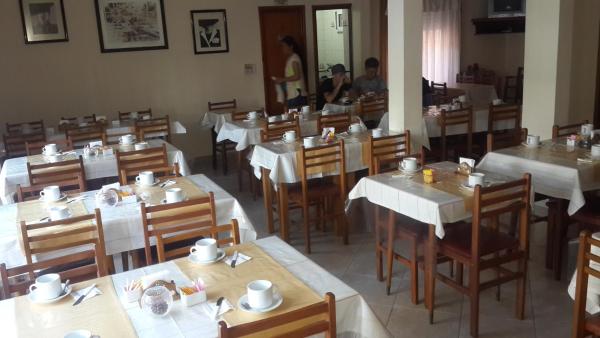 Restaurante o un lugar para comer en el Hotel La Fontana