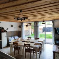 Дача Дизайнера, отель в Увильдах