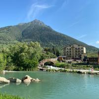 Yeti House, отель в Теберде