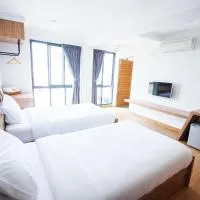 The LogBook Room and Cafe', hotel in Chon Buri