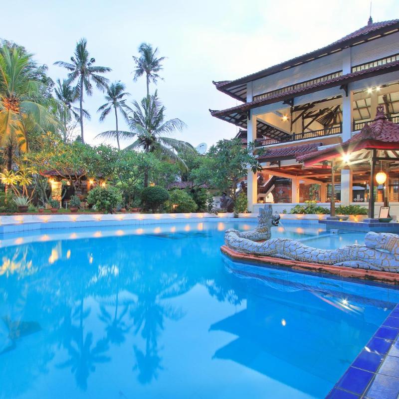 Puri Naga Beachfront Cottages