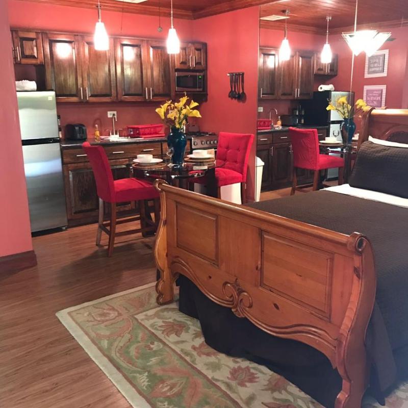 Brownstone Guesthouses Seabeach